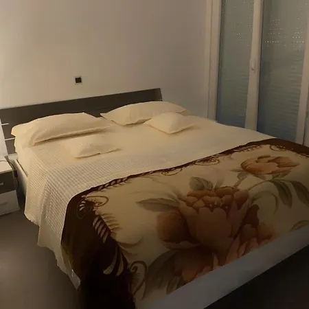 Mauro Apartment